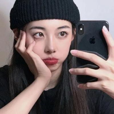 窃窃私语